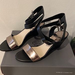 Brand new Vince Camuto Winca Wedges